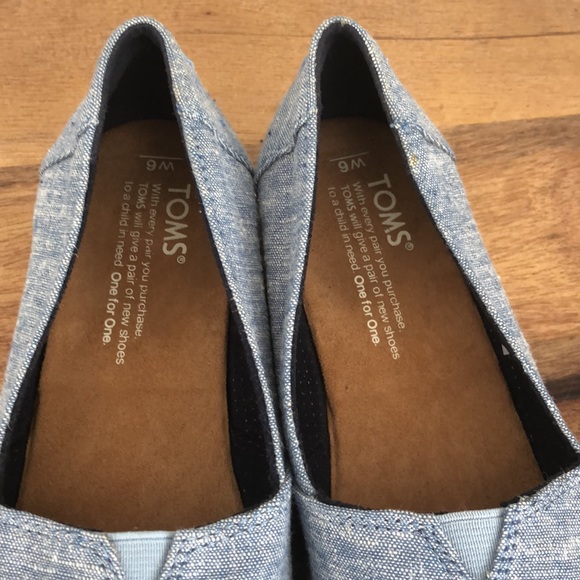 NWOT Toms Open Toe Alpargata Chambray Espadrille. - Picture 5 of 17